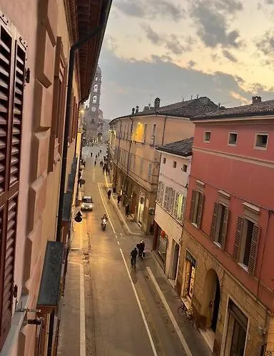 Elegante Torretta In Centro Apartament Faenza