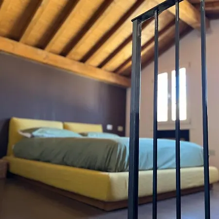 Elegante Torretta In Centro Faenza