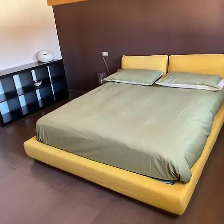 Elegante Torretta In Centro Faenza