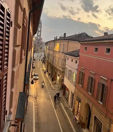 Elegante Torretta In Centro Apartment Faenza