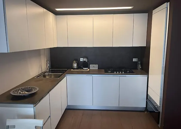 Appartement Elegante Torretta In Centro Faenza