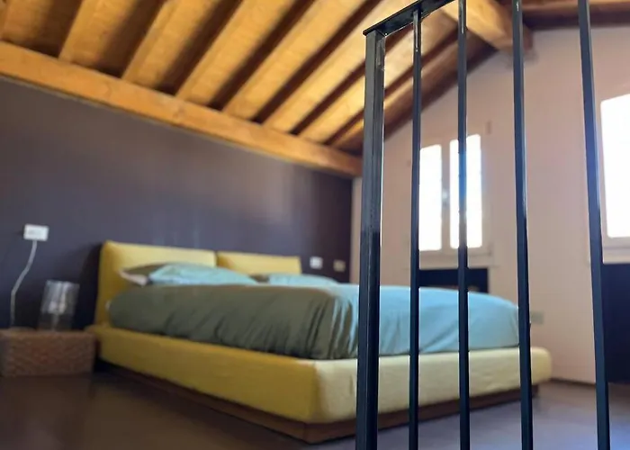 Elegante Torretta In Centro Faenza